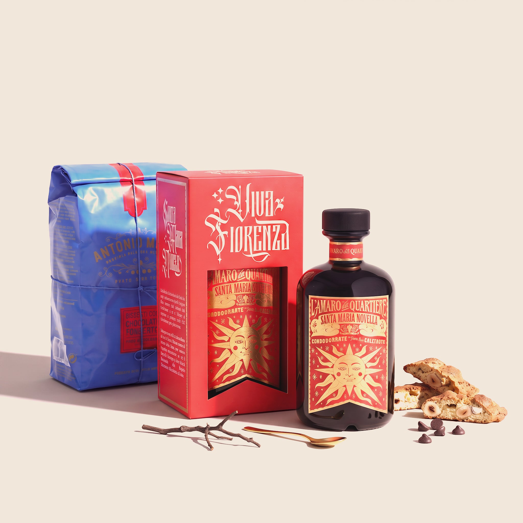 Composizione Santa Maria Novella incontra Prato — Amaro di Quartiere Rossi e Cantucci di Prato al cioccolato fondente Antonio Mattei
